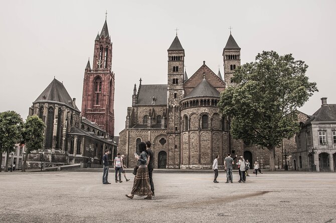 Maastricht Sightseeing City Walk - Tour Guide and Language Options