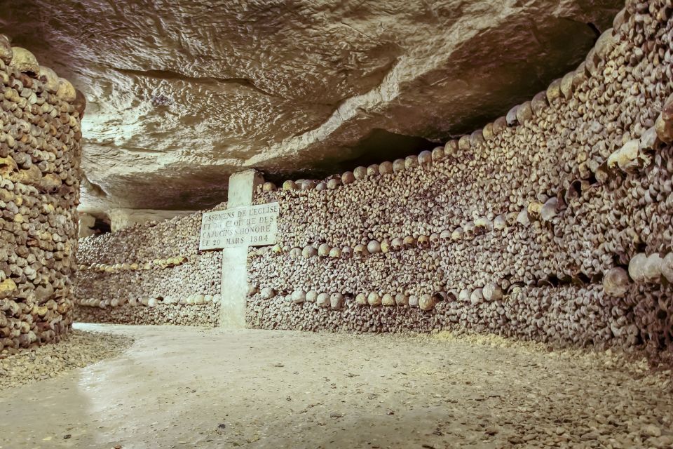 Paris Catacombs: VIP Skip-the-Line Restricted Access Tour - Recommended Attire and Conditions