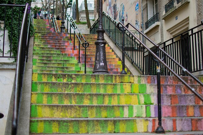 Paris: Montmartre and Sacre Coeur Private Tour for Kids and Families - Discover Artist Haunts