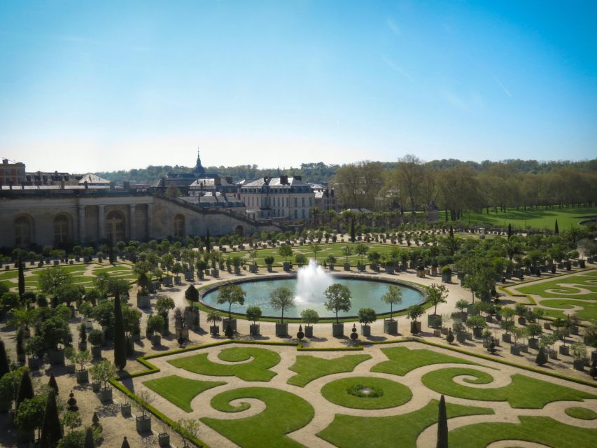 Paris to Versailles: Private Guided Tour With Transport - Personalization Opportunities