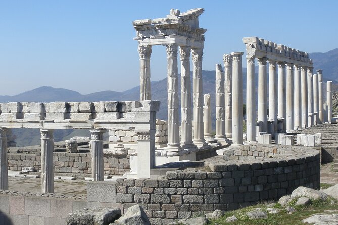 Pergamon Tour - Lunch Break