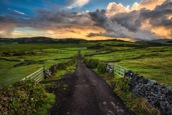 PHOTO TOUR (Full Day Private Tour- Sunrise to Sunset) - Exploring the Volcanic Island