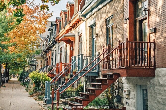 Plateau Mont Royal & The Mile End: Private 2.5-hour Walking Tour - Photo Opportunities