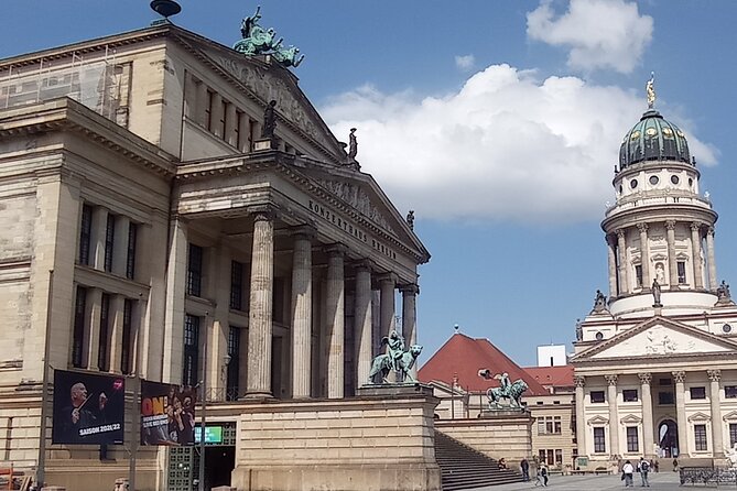 Private Certificated Berlin Tour Guides-Groups up to 15 Persons - Private Tour Experience