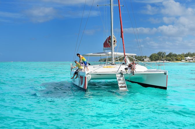 Private Charter Full Day Cruise: Ile Aux Cerfs - Accessibility and Transportation