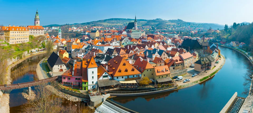 Private Day Trip From Linz to Cesky Krumlov and Back - Exploring Cesky Krumlov