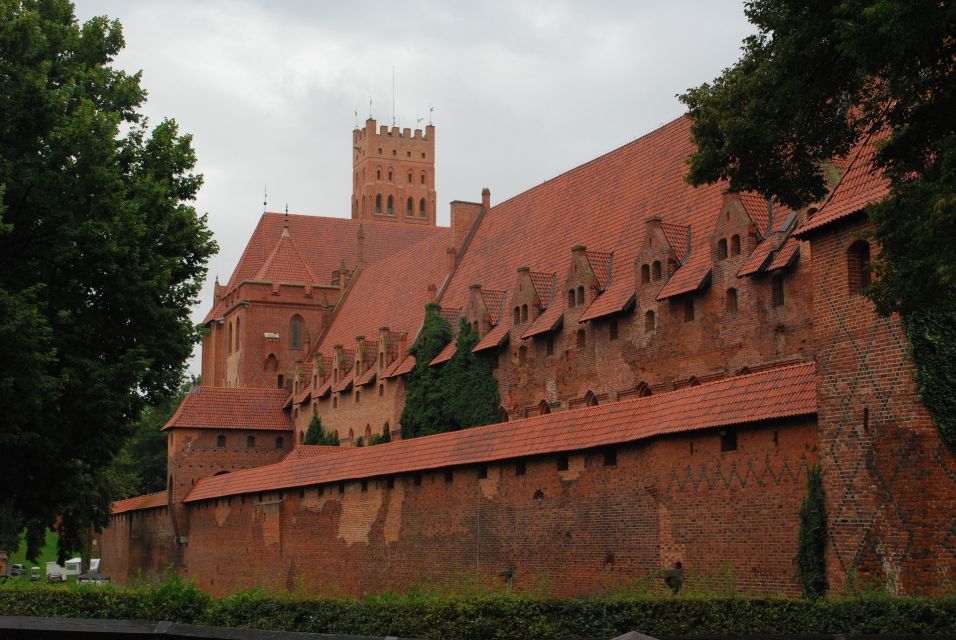 Private Transportation to the Malbork Castle From Gdansk - Guided Tour Availability