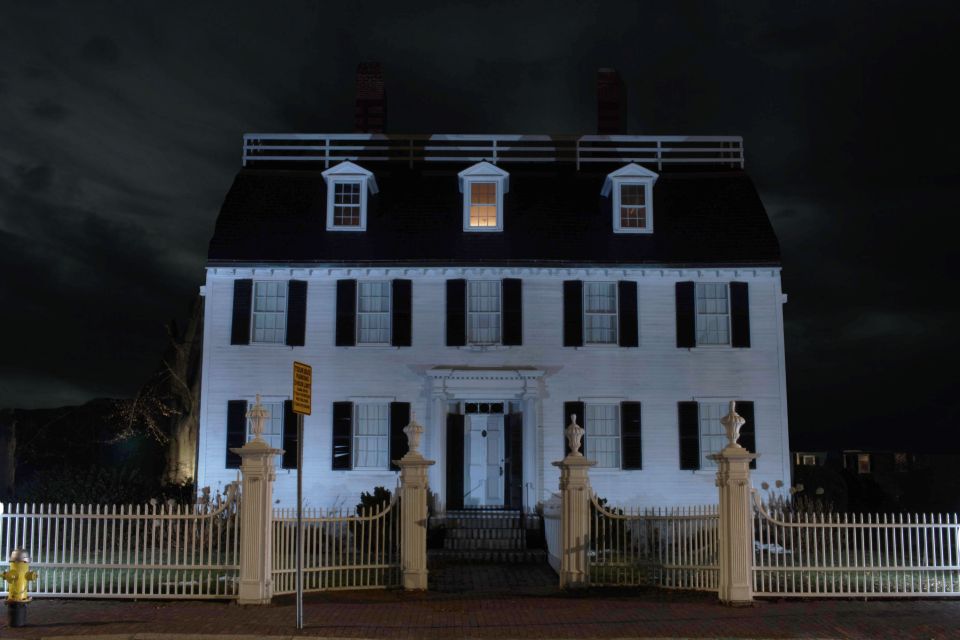 Salem: Ultimate Dead of Night Walking Ghost Tour - Important Logistics