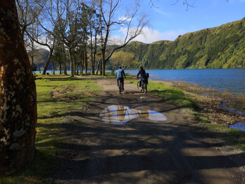 São Miguel Island: Sete Cidades Bike Rental - Scenic Viewpoints