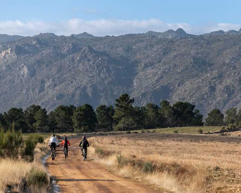 Serra Da Estrela: Private E-Bike Tour With Observatory - Experiencing Typical Local Houses