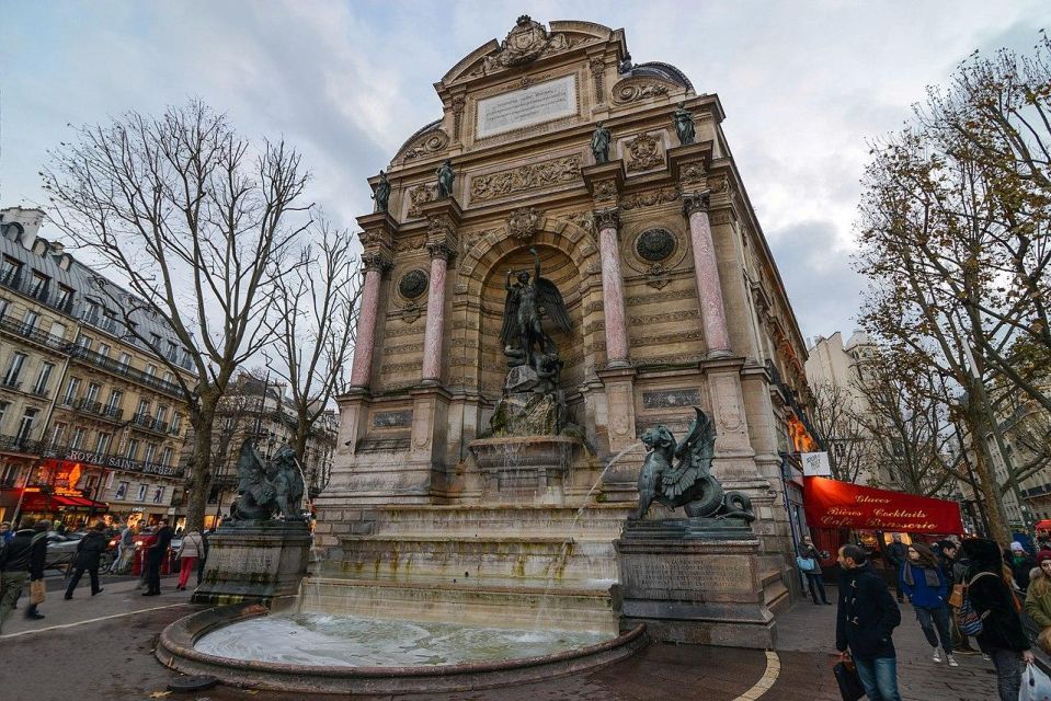 Sightseeing Tour of Paris - Meeting Point and Availability