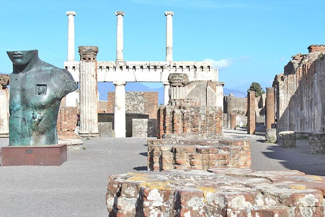 Skip-the-line Small Group Guided Walking Tour of Ancient Pompeii Highlights - Discovering Pompeiis Stories