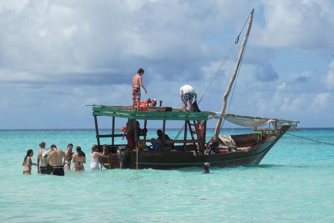 Snorkeling at Mnemba Atoll - Seafood Lunch Delight