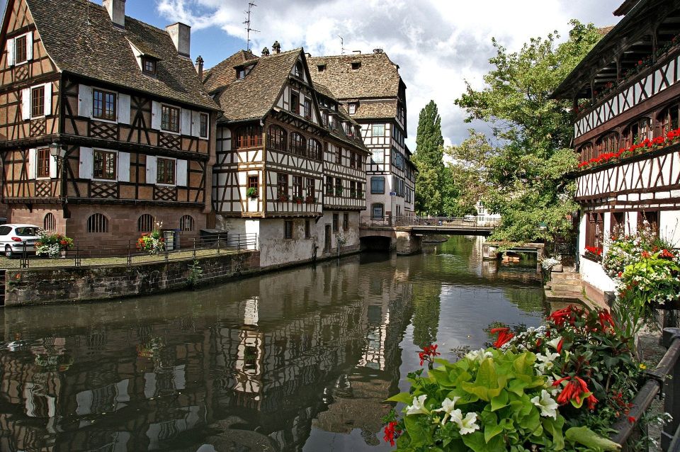 Strasbourg Historical Center: Private Walking Tour - Admiring Historic Landmarks