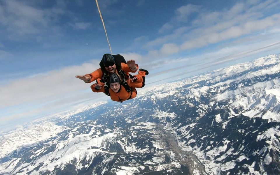 Tandem Skydive Experience Over the Austrian Alps - Descending on the Parachute