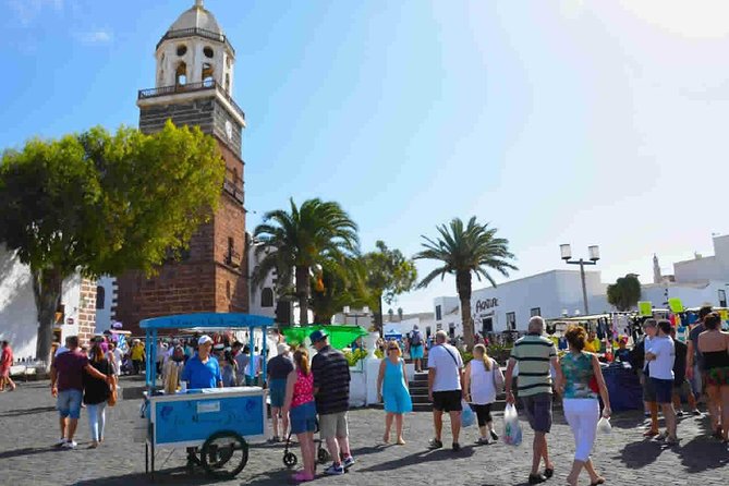 Teguise Market and La Graciosa Island Tour - Accessibility and Participation