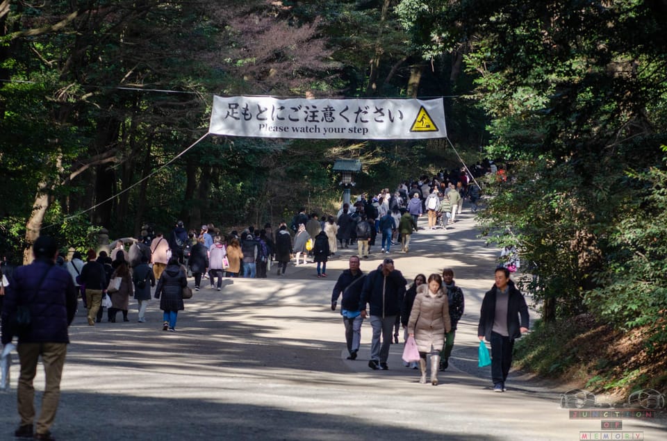 Tokyo: Meiji Jingu, Harajuku, Shibuya Tour Review - Iconic Shibuya Crossing