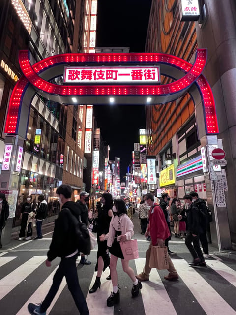 Tokyo: Shinjuku Kabukicho & Golden Gai Walking Tour - Omoide Yokocho