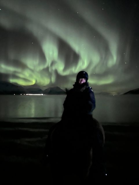 Tromsø: Lyngen Horseback Winter Evening Riding Experience - Stable Safety and Guidelines