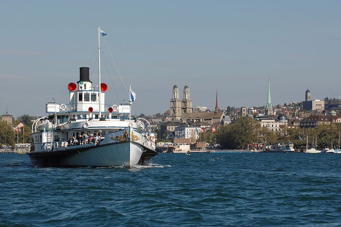 Zurich Small-Group Guided Walking Tour Including Lake Cruise - Exploring Zurich Old Town