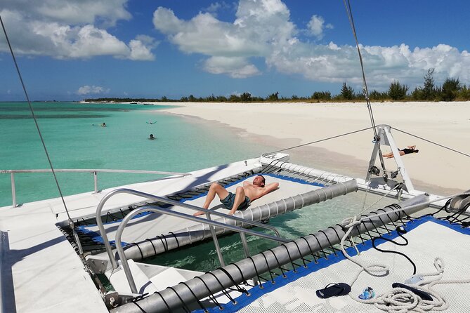 4-Hour Catamaran Sail and Snorkel Tour From Grace Bay - Minimum Numbers and Cancellation