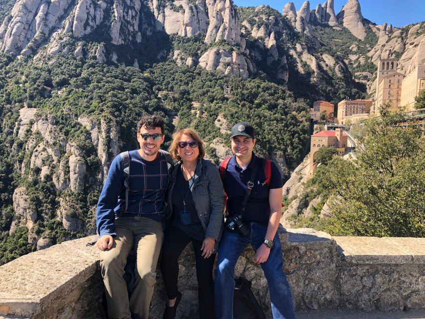 Barcelona: Montserrat Private Trip With Cable Car and Lunch - Picnic Lunch Experience