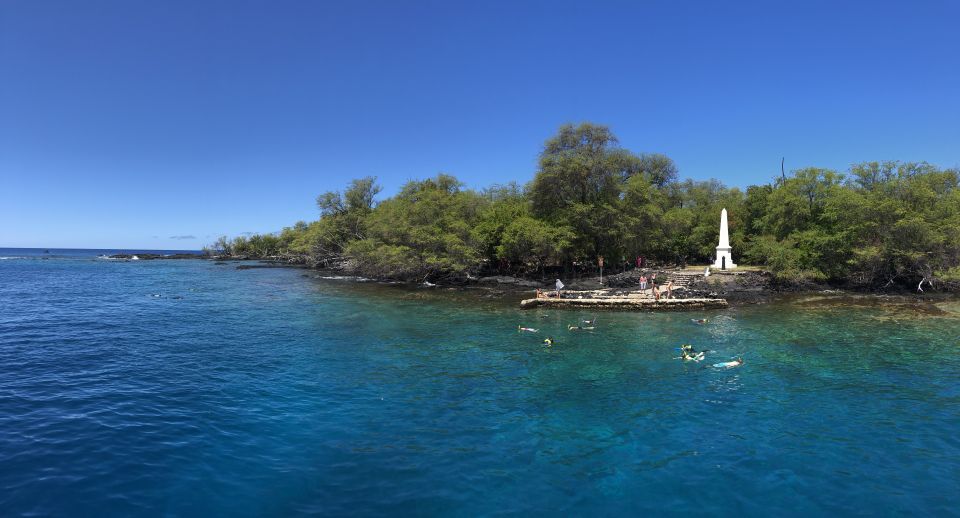 Big Island: Kealakekua Bay, Captain Cook & Marine Life Tour - Modern Catamaran Cruise