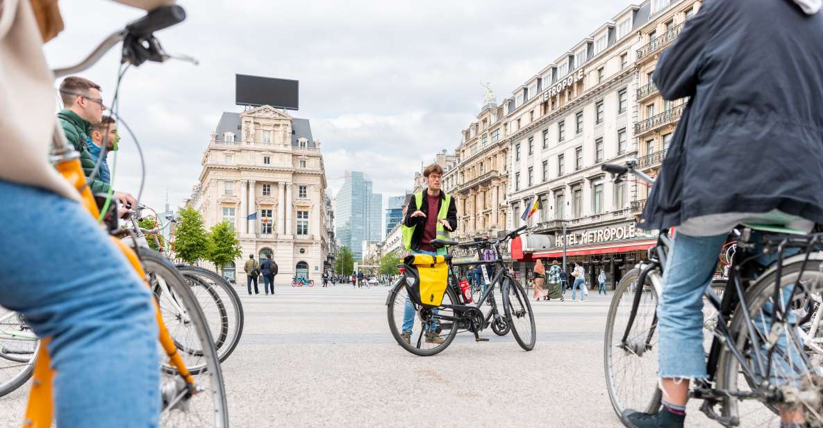 Brussels: Highlights and Hidden Gems Bike Tour - Exploring Iconic Highlights