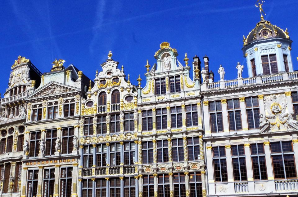 Brussels: Walking Tour With Belgian Lunch, Chocolate, & Beer - Included Experiences