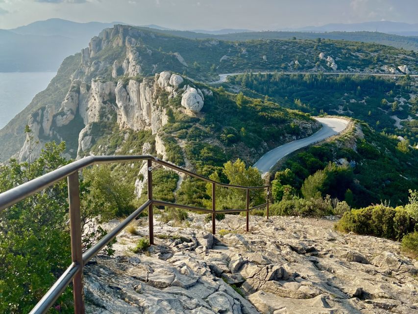 Cassis: Private Visit to Cap Canaille and the Crêtes Road - Professional Driver for the Experience