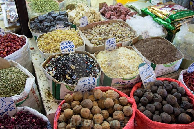 Doha Food And Souq Waqif Local Market, Msheireb Heart of Doha Tour - Dress Code and Accessibility