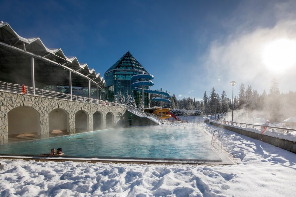 From Krakow: Hot Springs and Zakopane With GubałÓwka - Exploring Chochołóws Wooden Homes