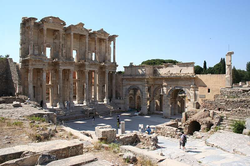 From Kusadasi or Izmir: Ephesus Private Tour - Exploring Ancient Ephesus