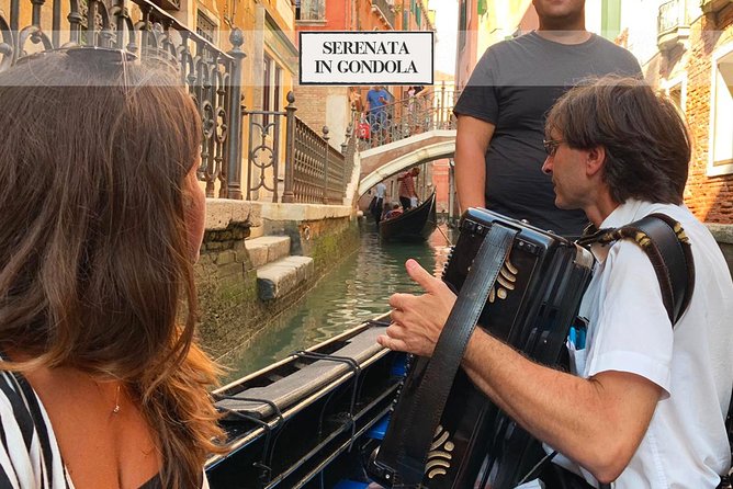 Grand Canal Gondola Serenade With Your Carnival Mask - Pricing and Payment Options