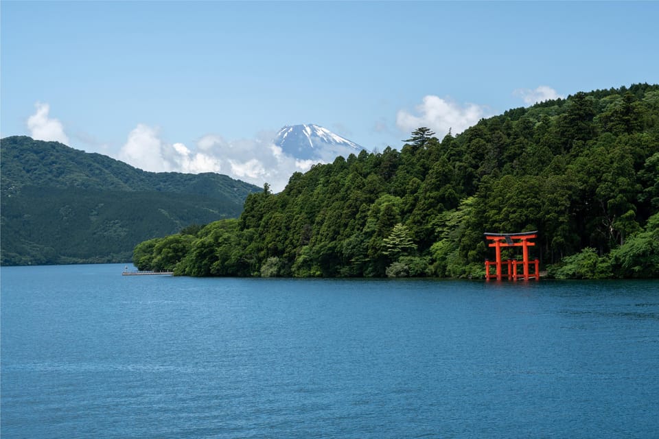 Hakone: Private Customized Tour With English Speaking Driver - Destination: Hakone Shrine