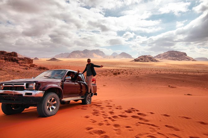 Half-Day Jeep Tour: Wadi Rum Images - Tour Duration and Group Size