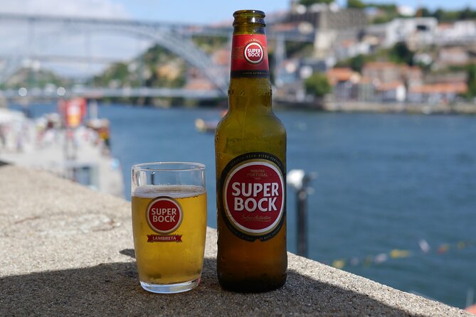 Half-Day Walking Tour Tasting Local Food in Porto - Taking in Bolhao Market