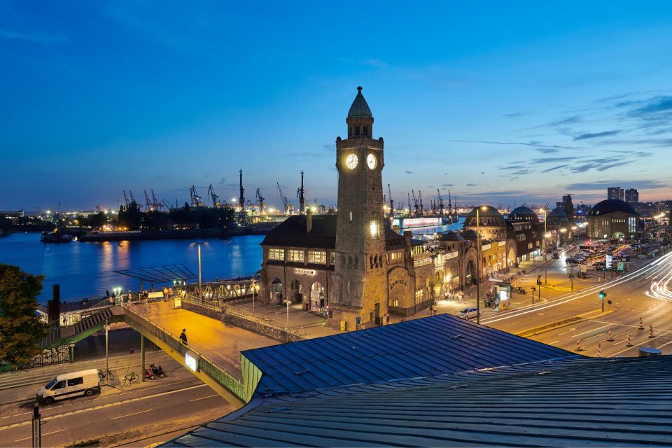 Hamburg: Highlights Self-Guided Scavenger Hunt and City Tour - Key Attractions of the Tour