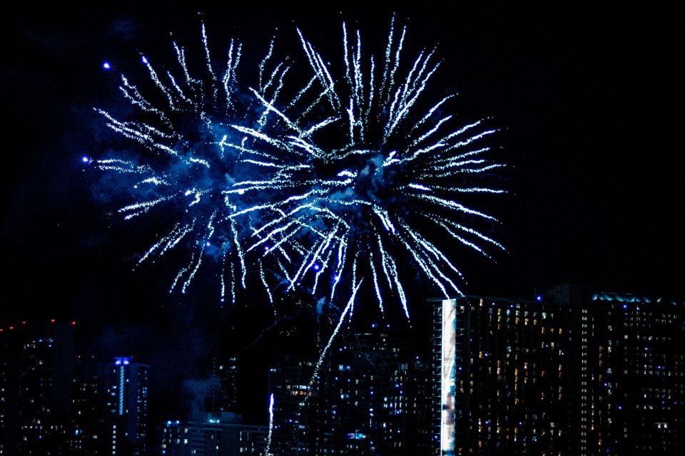 Honolulu: Friday Night Fireworks Cruise With Music - Accessibility Considerations