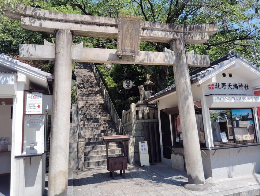 Kobe: Uroko-no-ie & Kitano Tenman Shrine - Scenic Tour - Cultural Heritage Through Architecture