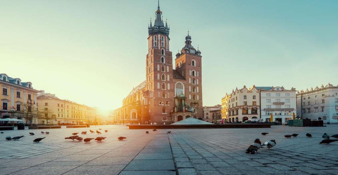 Krakow: Old Town Walking Tour - Booking and Cancellation Policy