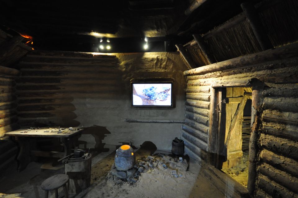 Krakow: Skip the Line Underground Museum and Old Town - Explore the Underground Museum