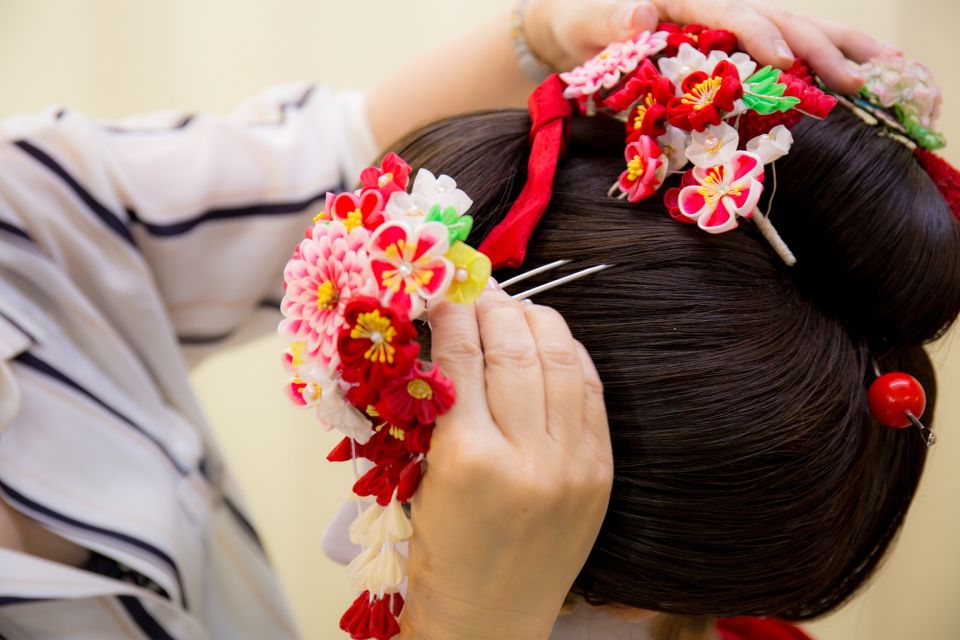 Kyoto: 2-Hour Maiko Makeover and Photo Shoot - Dress Like a Maiko