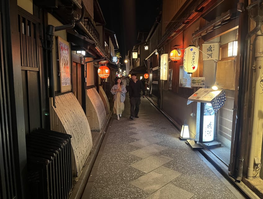 Kyoto: Gion Walking Tour - Exploring Historic Gion District