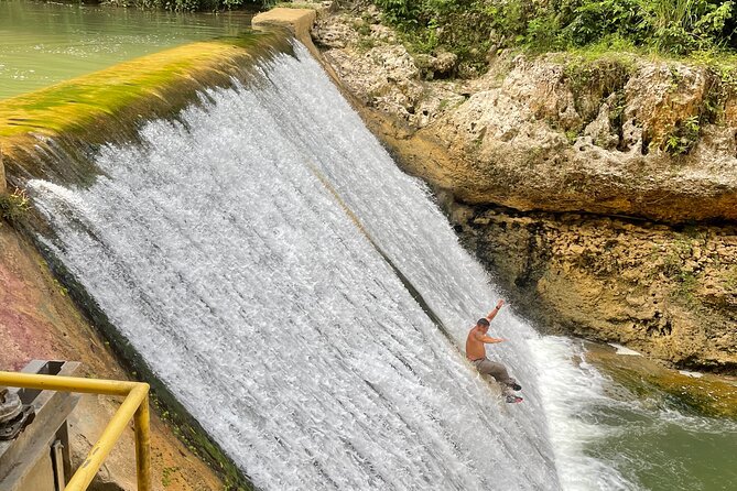 Largest Natural Waterslide, River Hike and Beach Tour in Arecibo - Relaxing at Playa Mar Chiquita