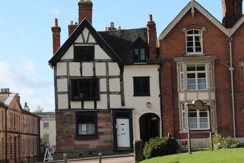 Lichfield: Smartphone Self-Guided Heritage Walks - Purchasing Food and Drinks