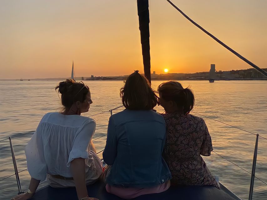 Lisbon: Private Tagus River Sunset Cruise on a Luxury Boat - Meeting Point and Arrival