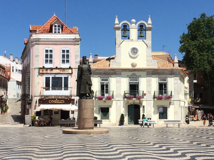 Lisbon: Sintra, Cabo Da Roca, and Cascais Private Day Trip - Discovering Sintras Historical Center