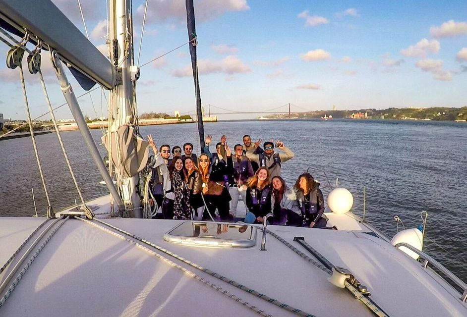 Lisbon: Sunset Catamaran Cruise, Drink, and Music - Customer Ratings and Feedback