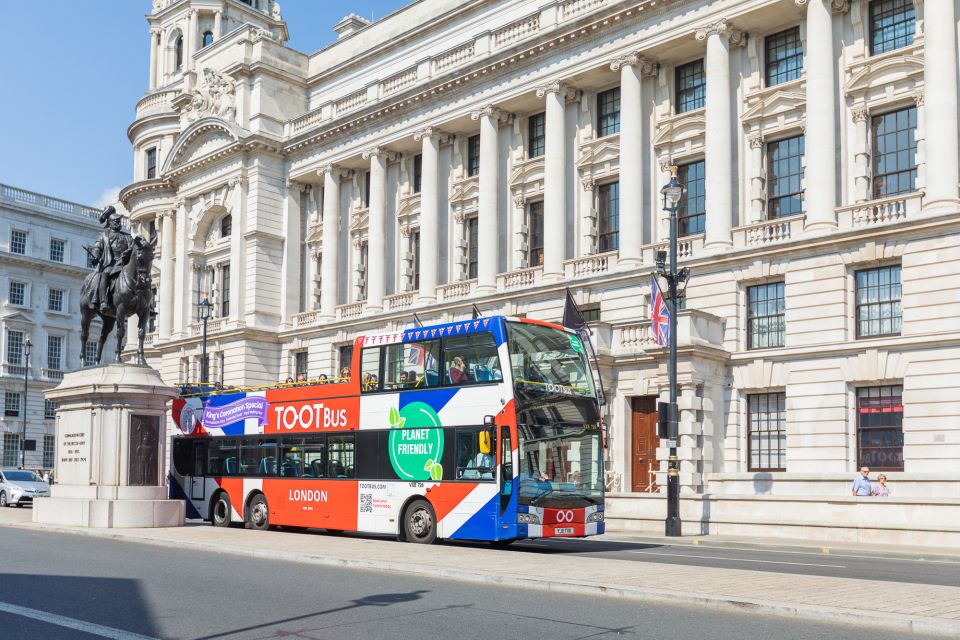 London: Tootbus London Discovery Hop-on Hop-off Bus Tour - Audio Commentary and Guides